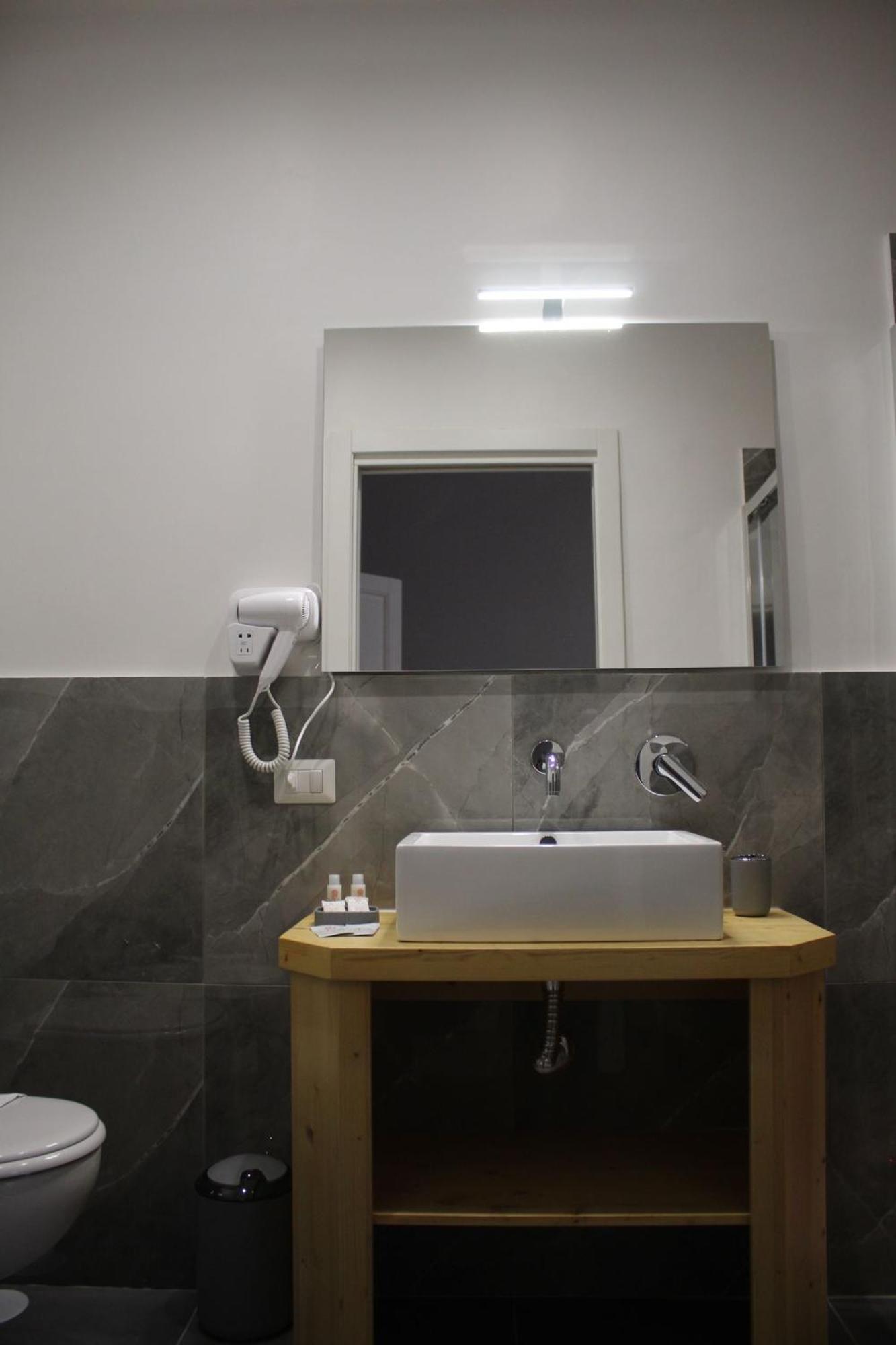 فندق Be Italian Flat Sanfelice نابولي المظهر الخارجي الصورة
